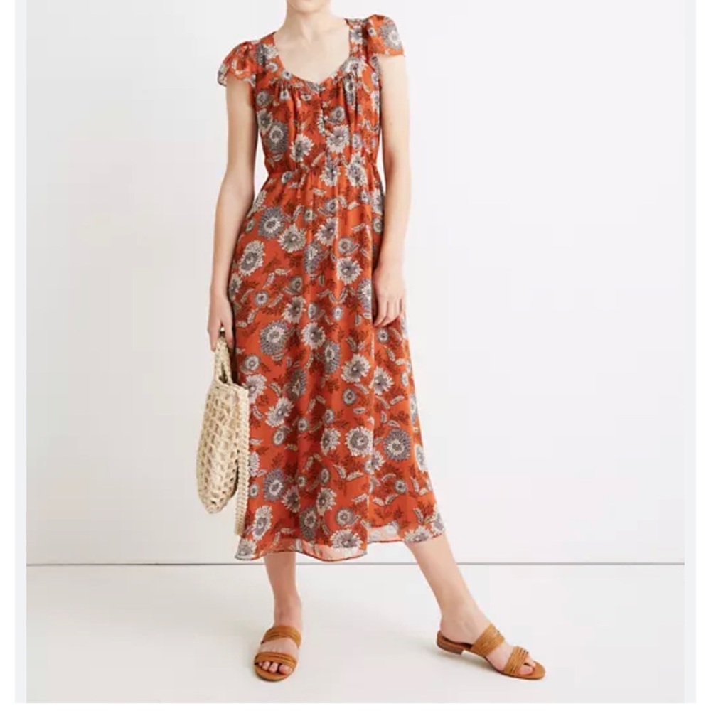 Madewell Sheer-Sleeve Button-Front Midi Dress in Gathered Floral Blooms